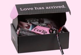 Custom Cosmetic Foldable Boxes